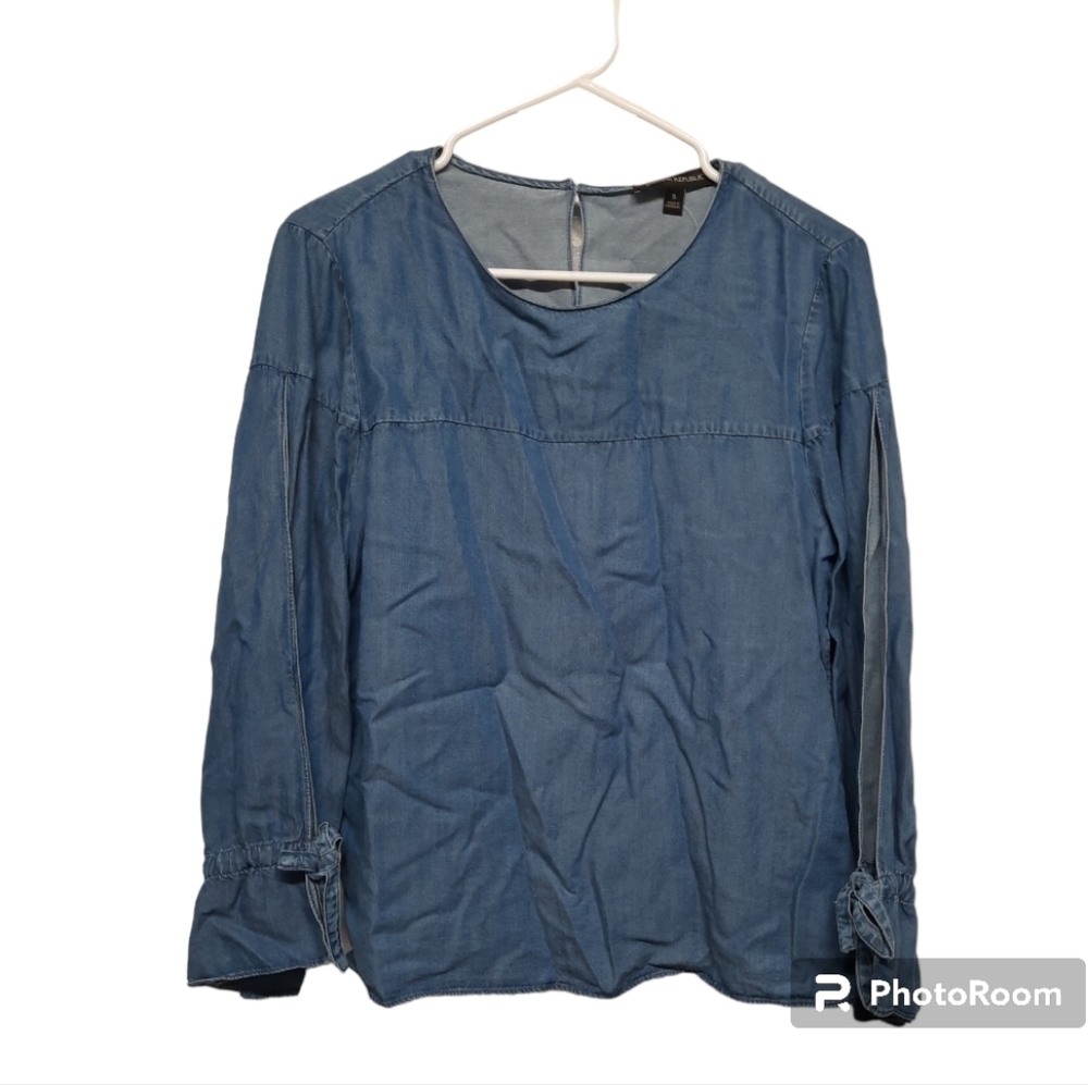 New BANANA REPUBLIC Tie Sleeve Popover Chambray Blouse Blue (Women's Small)
